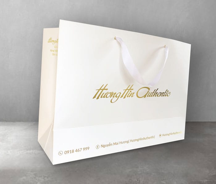 Túi giấy shop quần áo Hương hin Authentic có logo ép kim, quai lụa cao cấp