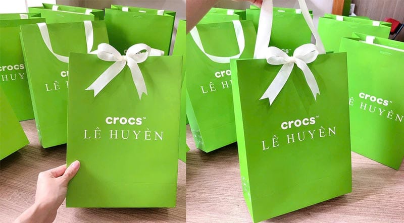 Mẫu túi giấy kraft trắng in logo nhẹ nhàng